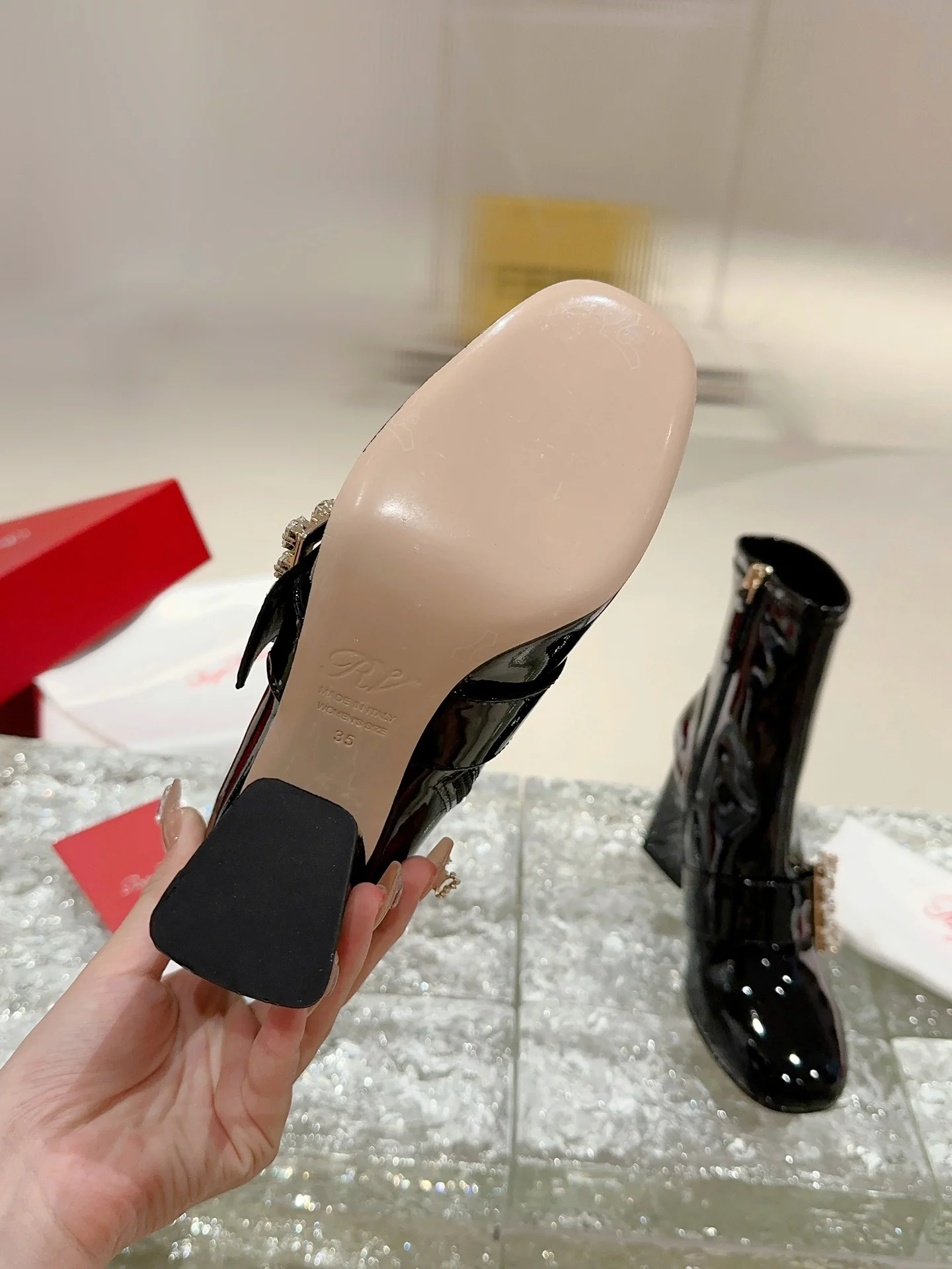 Туфли с квадратным носком и пряжкой - 2024 - Ботильоны на высоком каблуке с металлической пряжкой - Черные