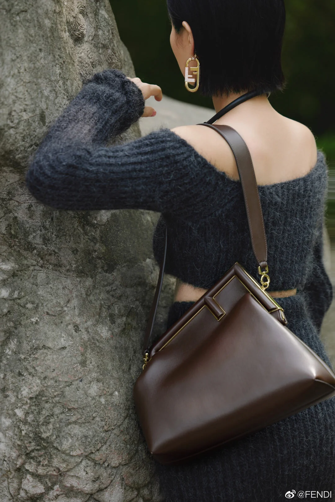 Fendi-first - Сумка из темно-коричневой кожи