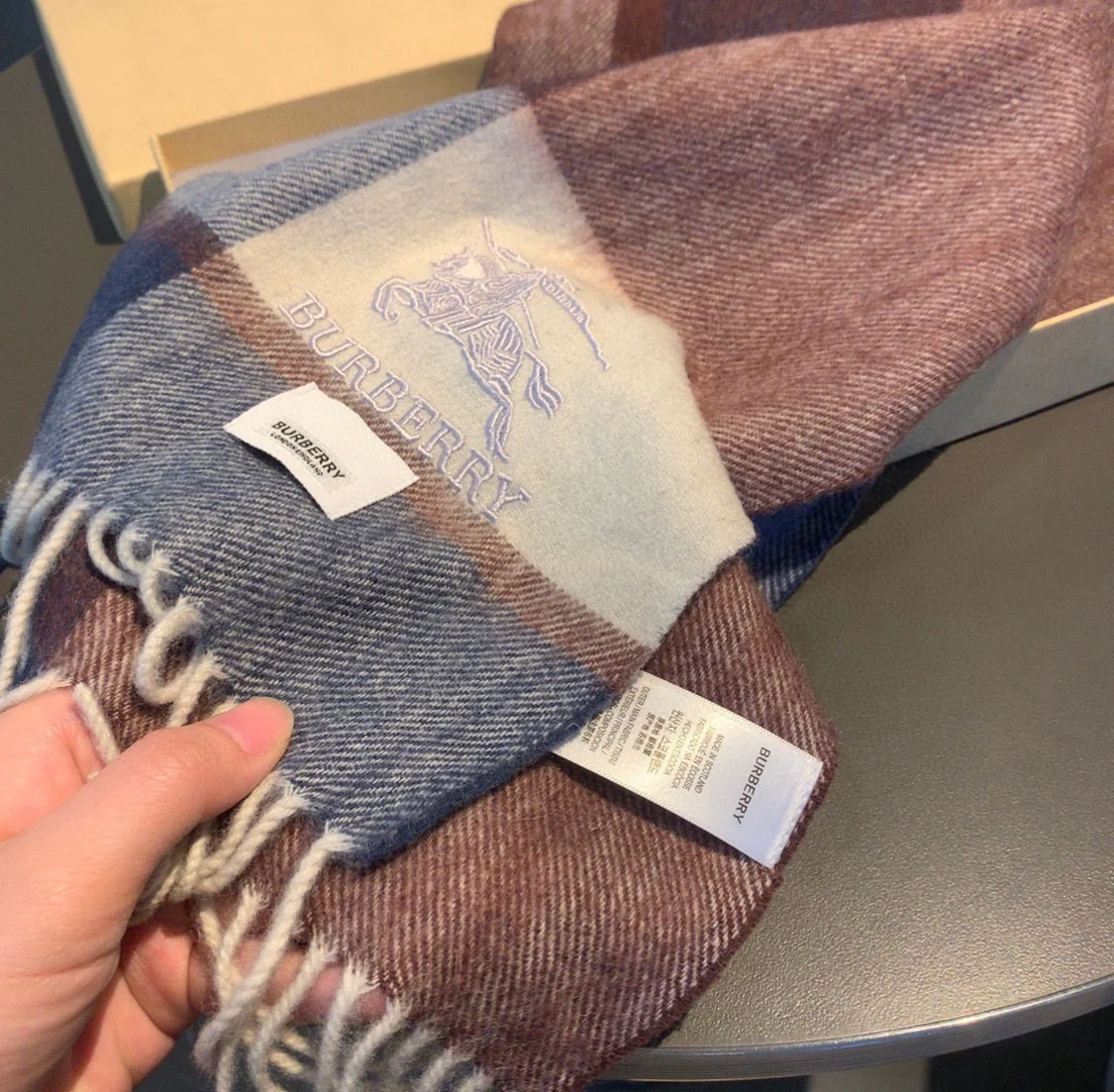 Флисовый шарф Burberry в клетку - 35 см - 180 см