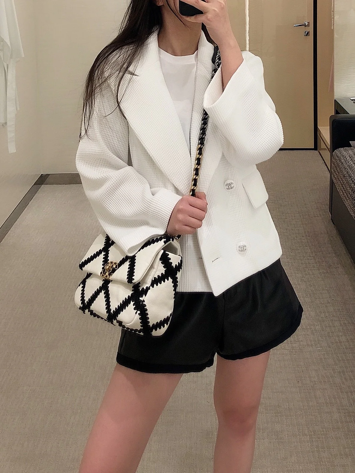 Сумка Chanel 19 - Кожаная - Черно-белый клетчатый узор