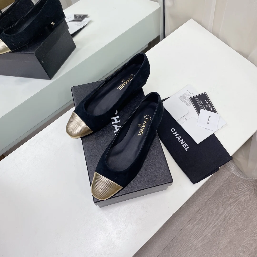 Классические балетки Chanel - золотистые