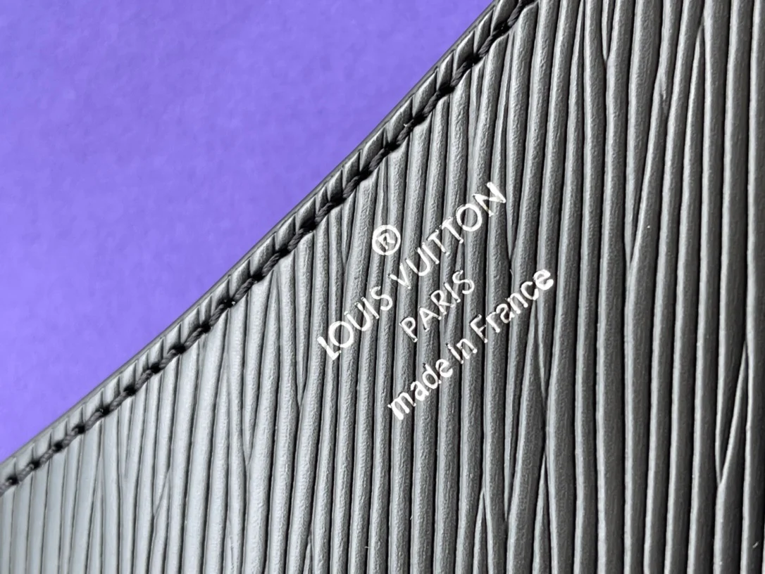 m59386-LV-Сумка через плечо Buci из зернистой кожи Epi-Черная