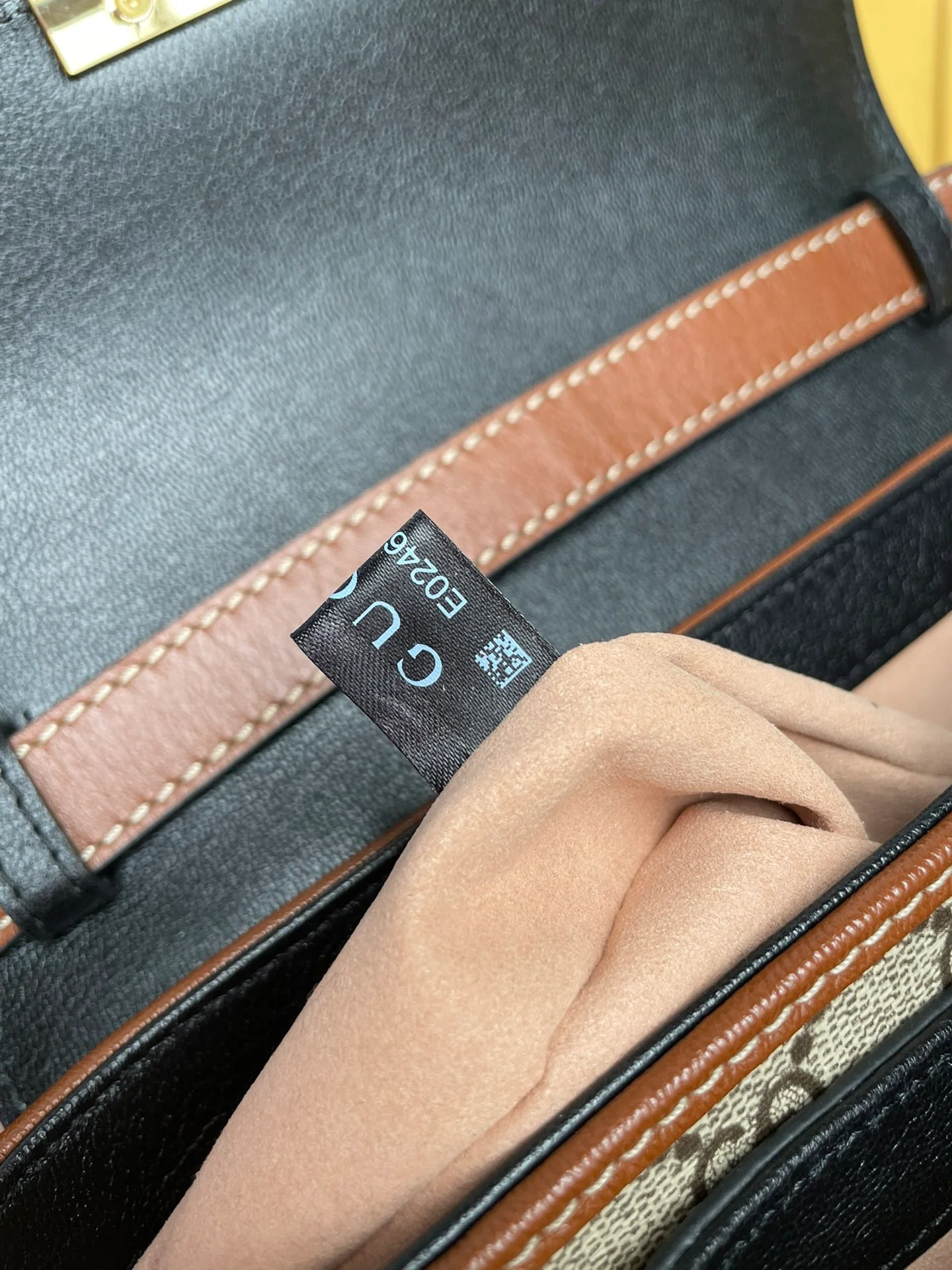 Сумка-мессенджер Gucci Lock - 1