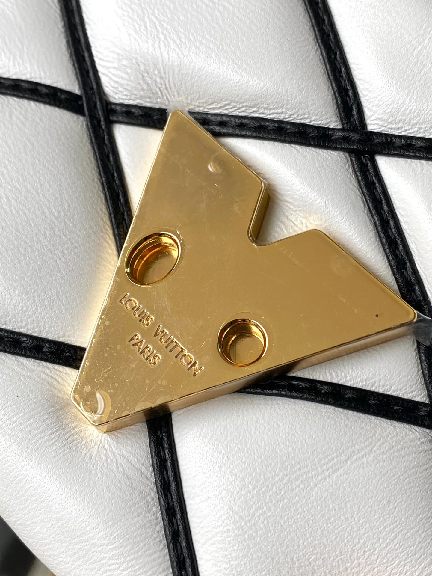 m23762-LV-pic0go-14 Сумка - Белая