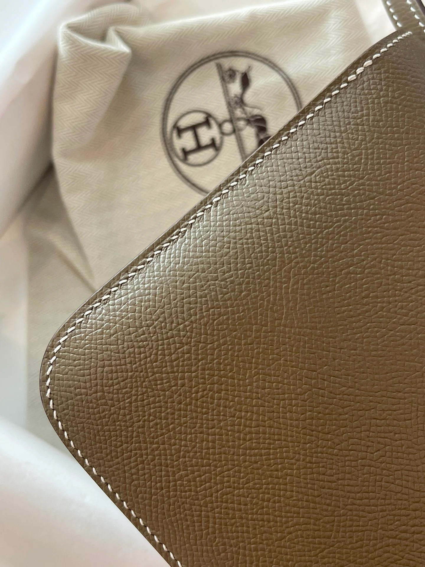 Hermes-constance-mini-epsom-elephant серо-золотая пряжка