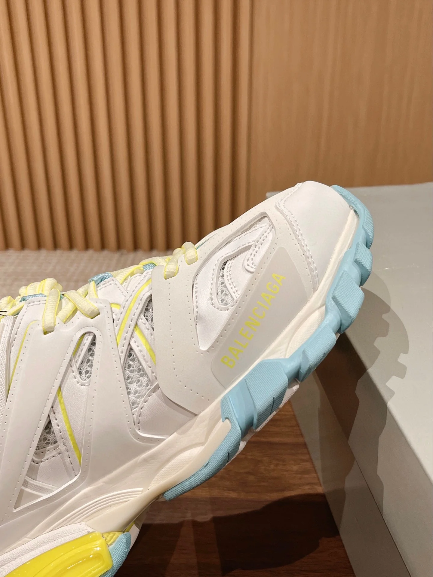 Кроссовки Balenciaga Track 3-0 (3-го поколения) Chunk - унисекс - белые