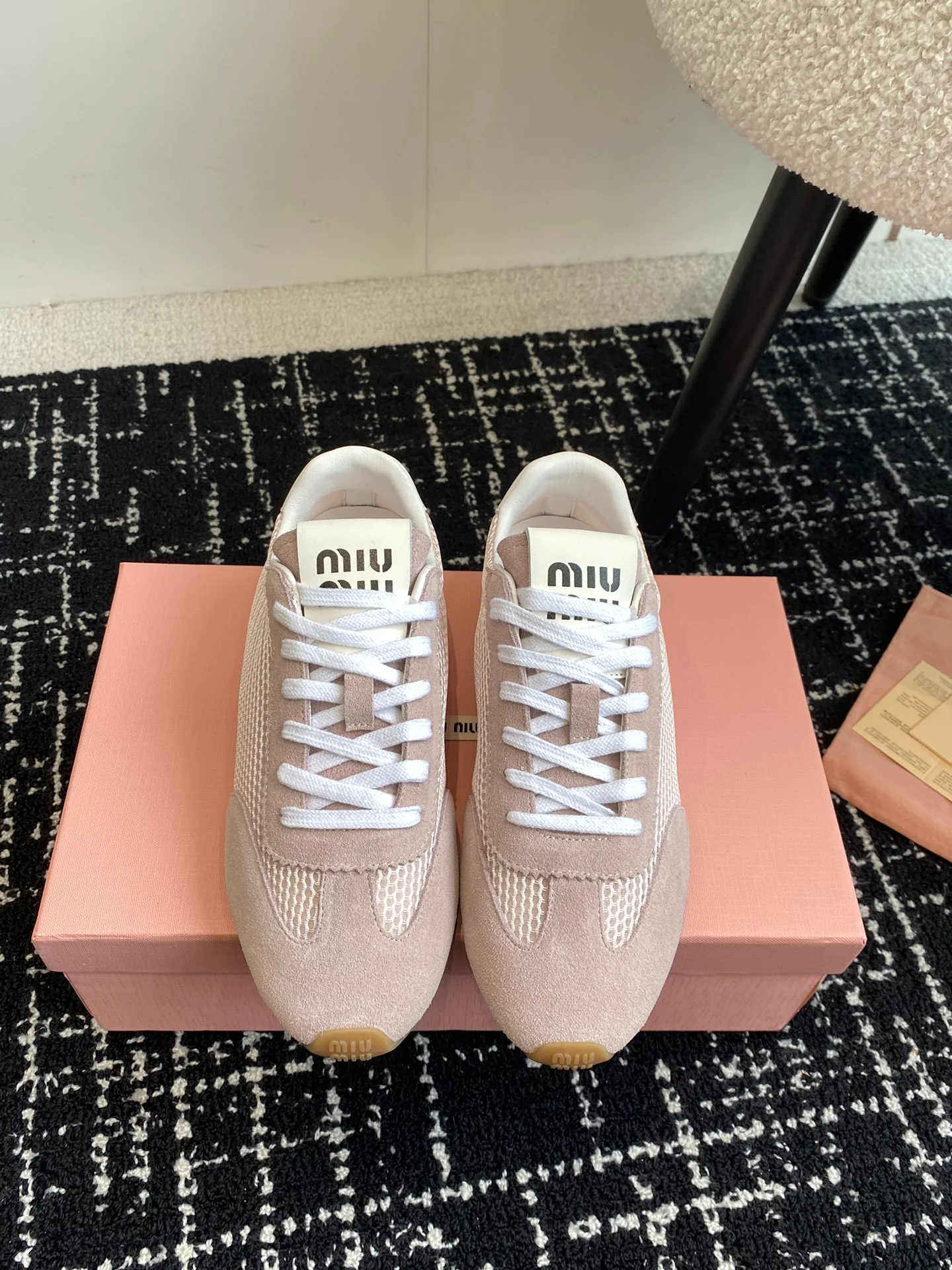 Туфли-слипоны Miu Miu 2024 — розовые