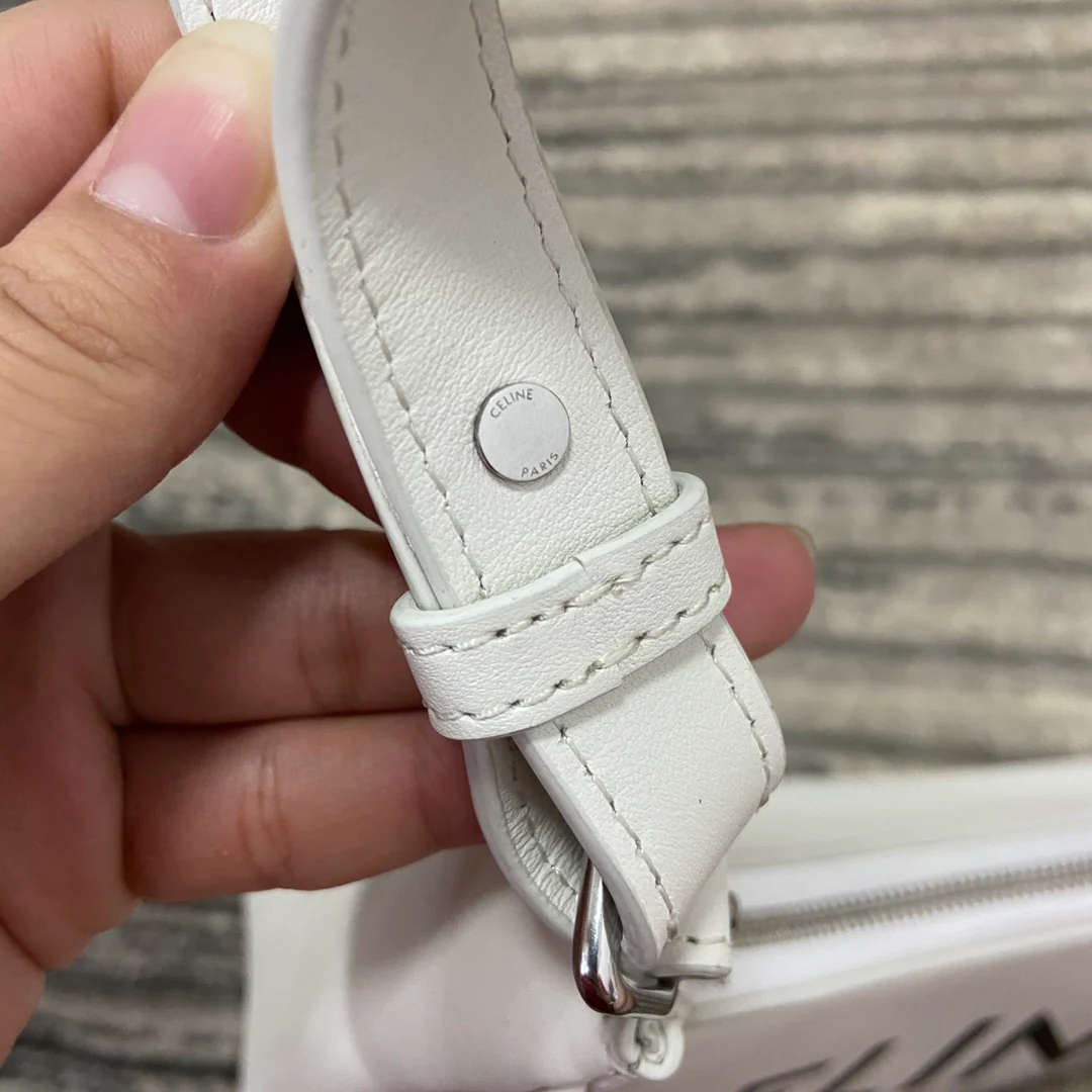 celine-ava сумка подмышки-1