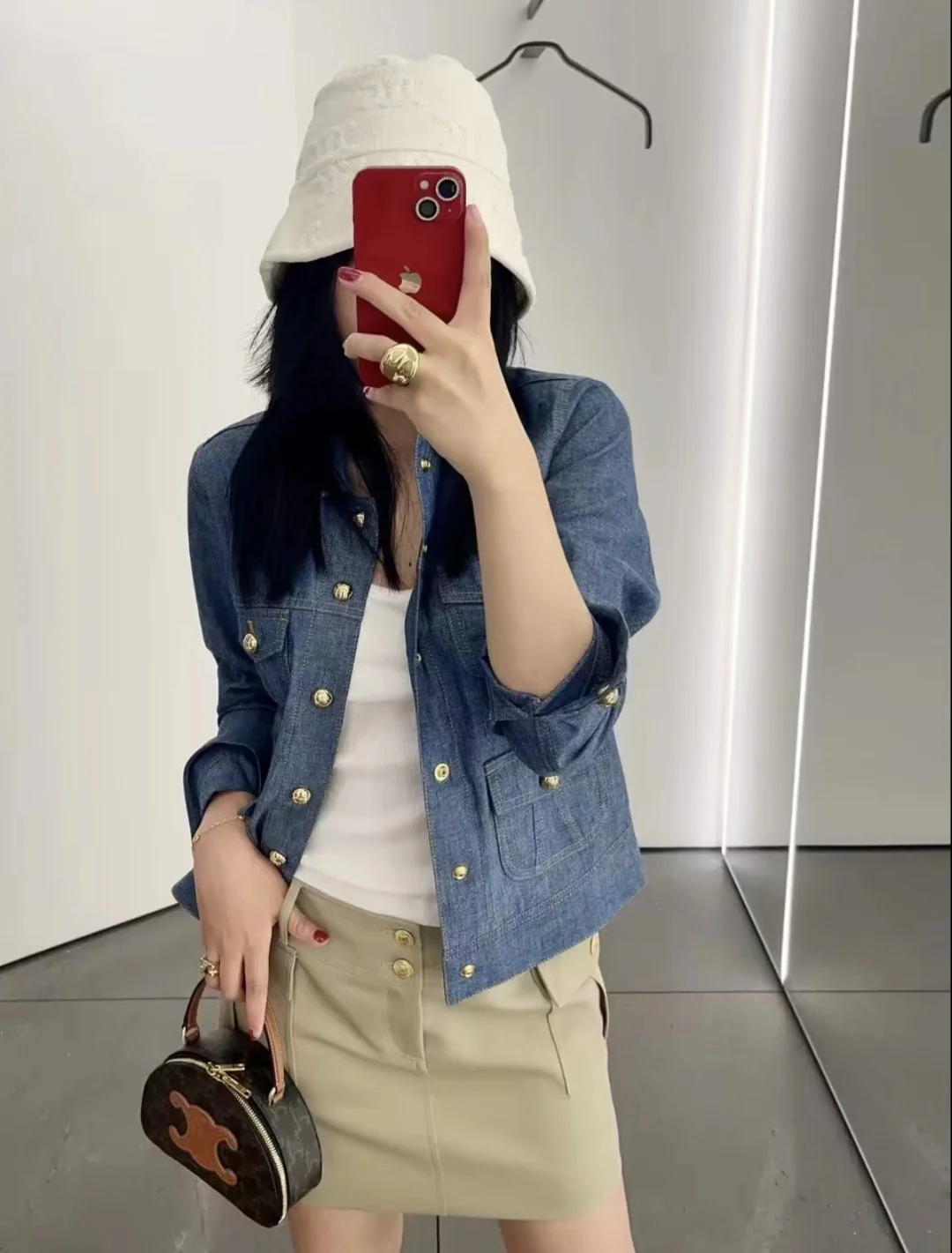 Celine - сумка ?Полумесяц? из телячьей кожи