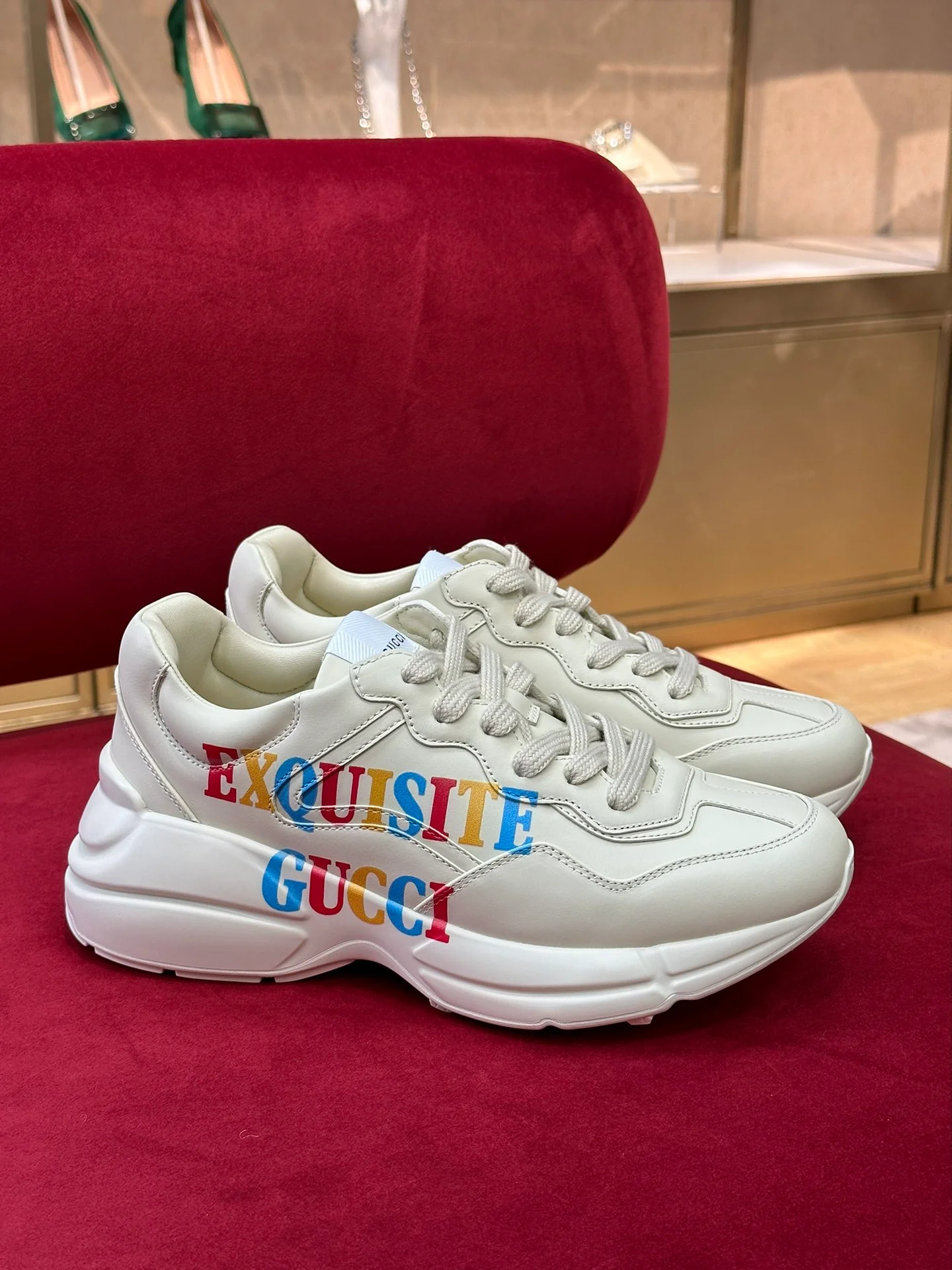 Массивные кроссовки Gucci из коллекции осень/зима 2022 x North Face - белые.