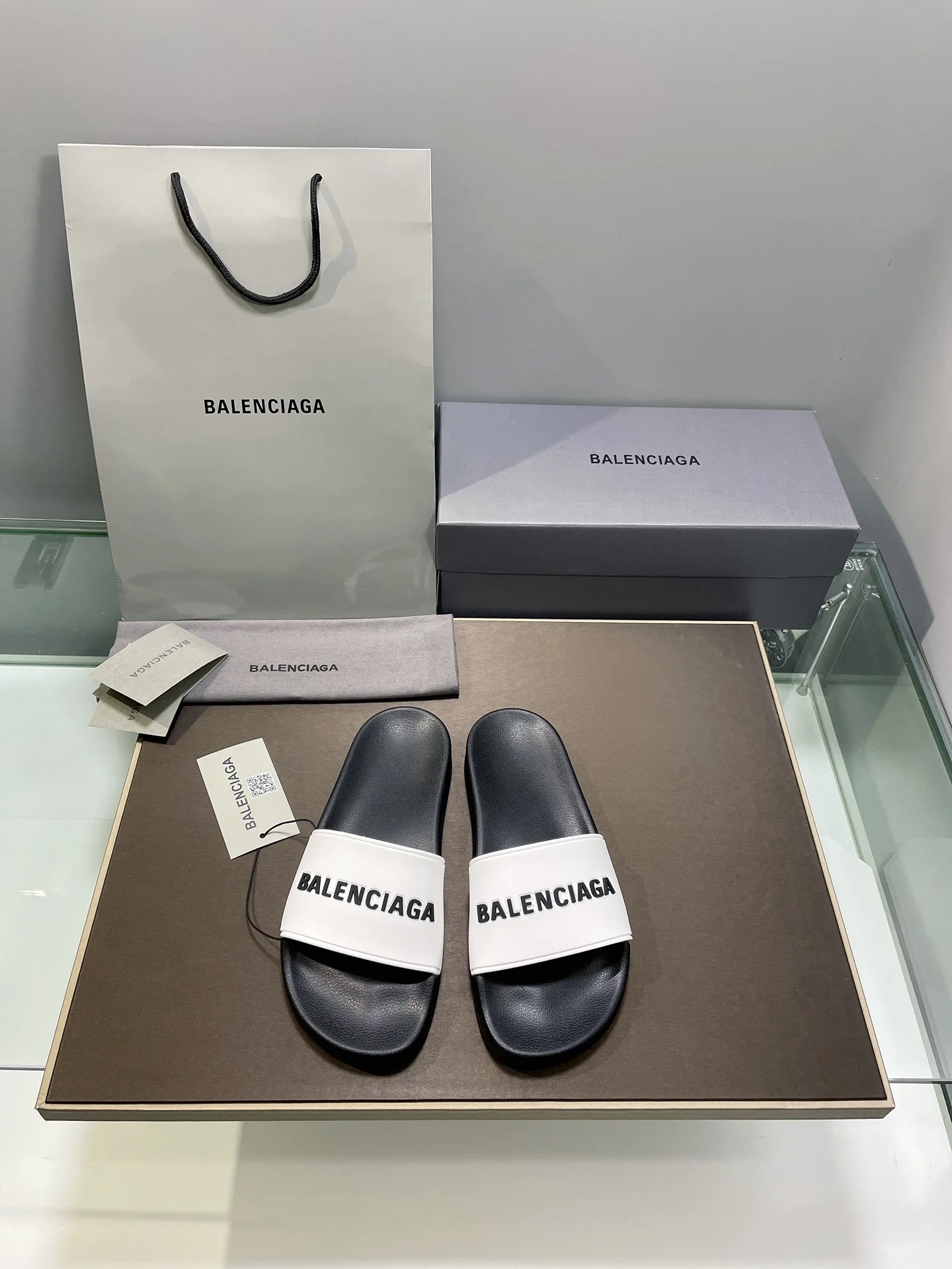 Balenciaga - Новая модель 2022 года - Тапочки с эффектом памяти и улучшенной упругостью - 7