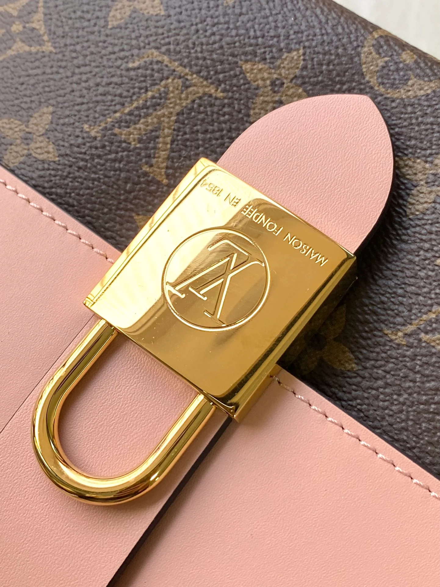 m44080-LV-locky-bb-shoulder bag-handbag-pink