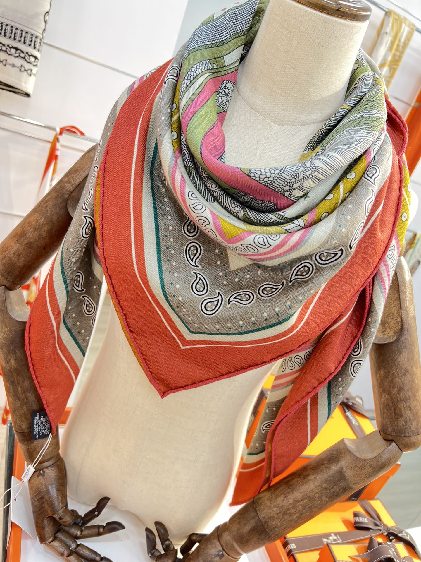 Большой двусторонний бархатный шарф Hermes - 140 см - 001