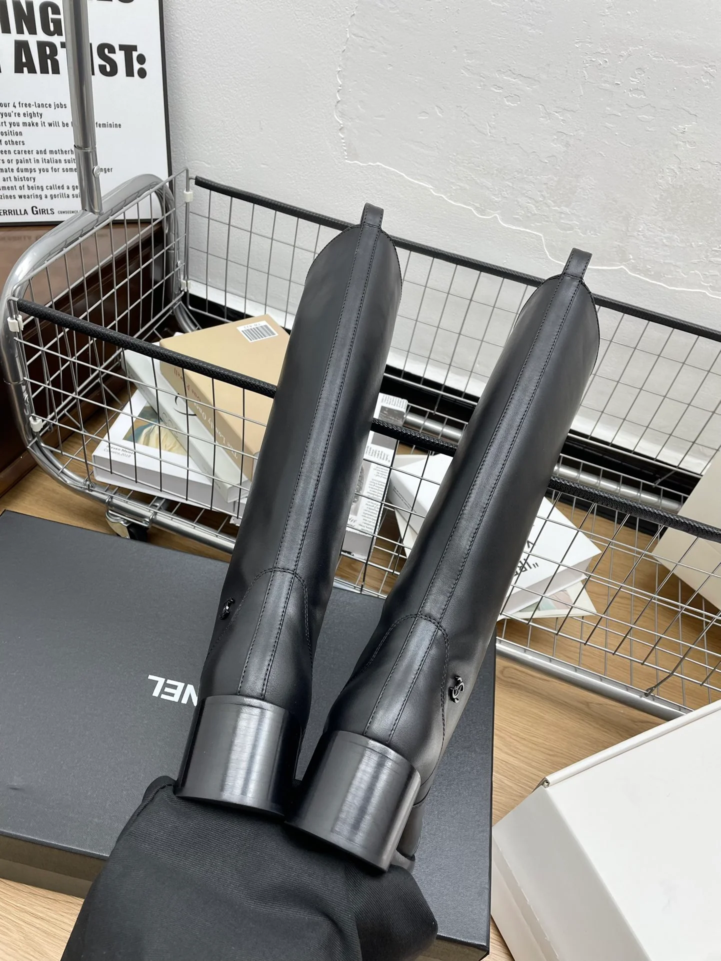 Высокие сапоги для верховой езды Chanel 2024 - черные