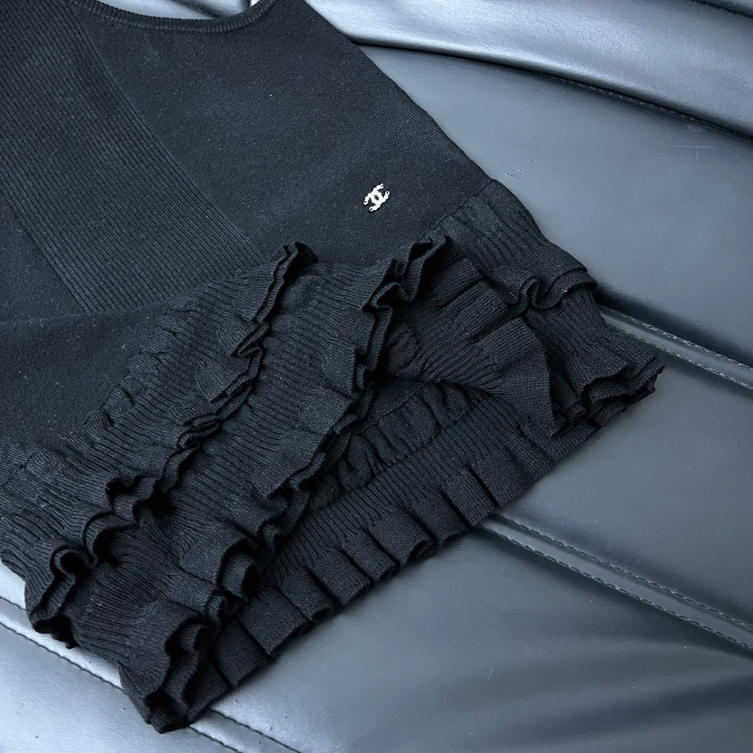 Chanel - Новинка 2403-24 Вязаный жилет с кружевом - Черный