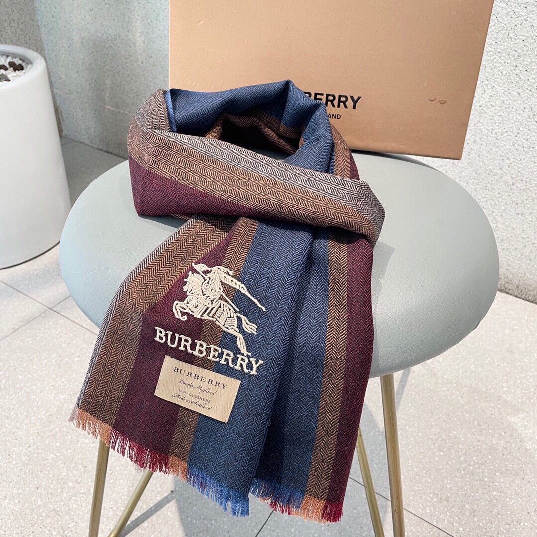 Кашемировый шарф Burberry - 180 см - 32 см