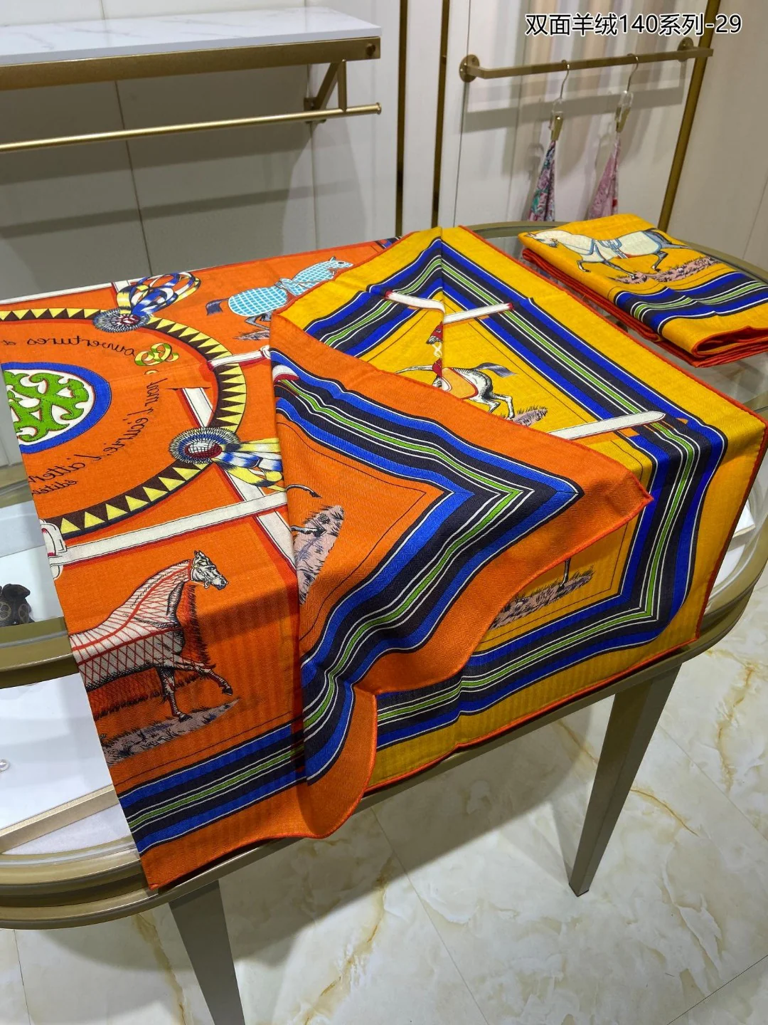 Двусторонний кашемировый квадратный шарф Hermes - 140 см - 50% кашемир - 50% шелк