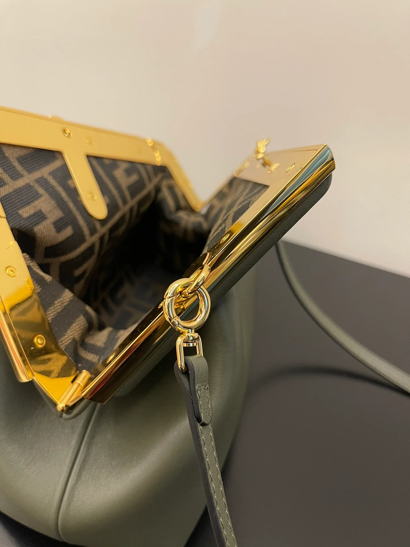 Сумка Fendi First Handbag - Маленькая - Монограмма - 1