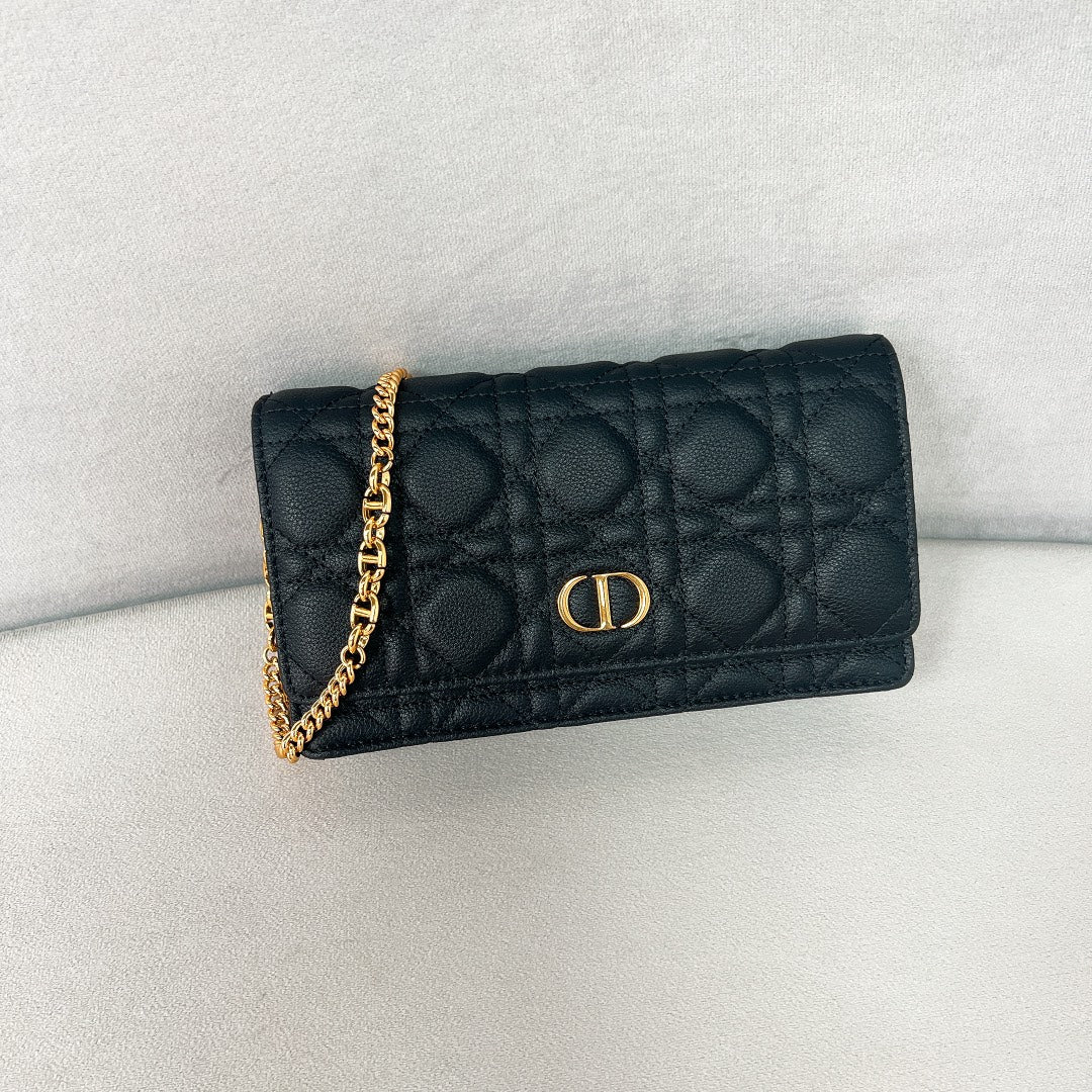 Сумка Dior Caro на цепочке - черная