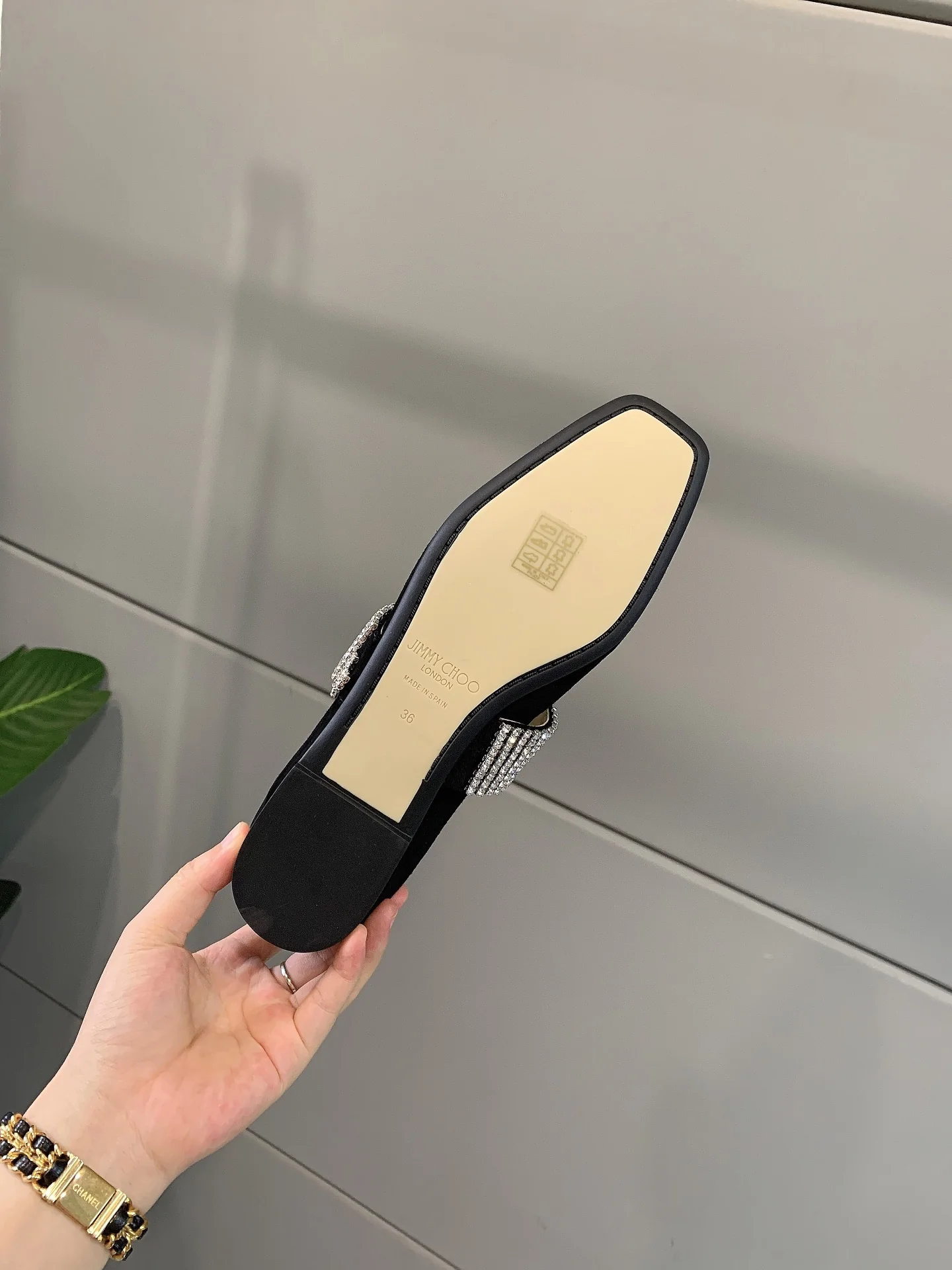 Балетки Jimmy с квадратным носком и стразами