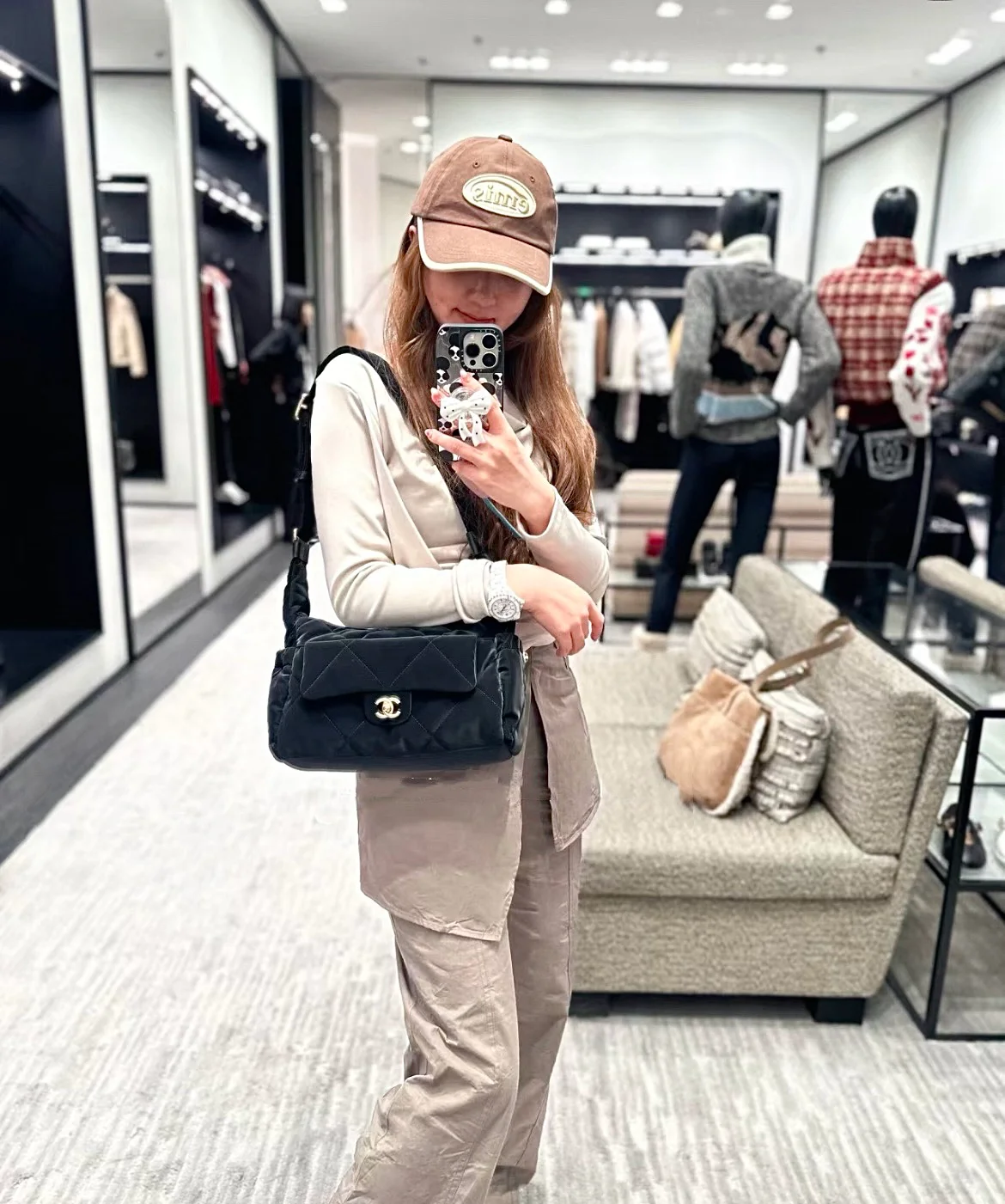 Сумка для лыж Chanel 24n, маленькая, черная.