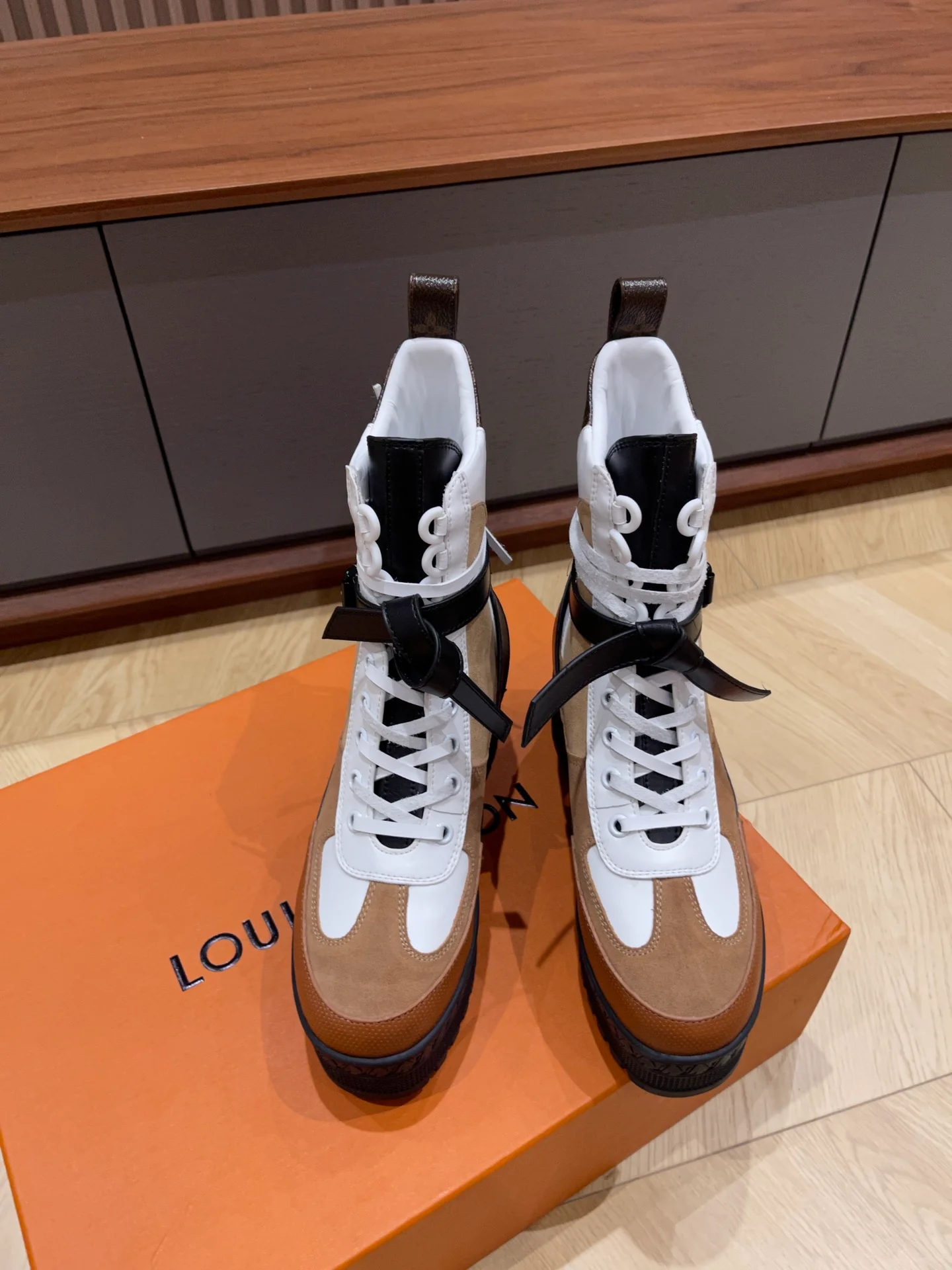 LV-2024 - Повседневные ботинки - Кофейный цвет