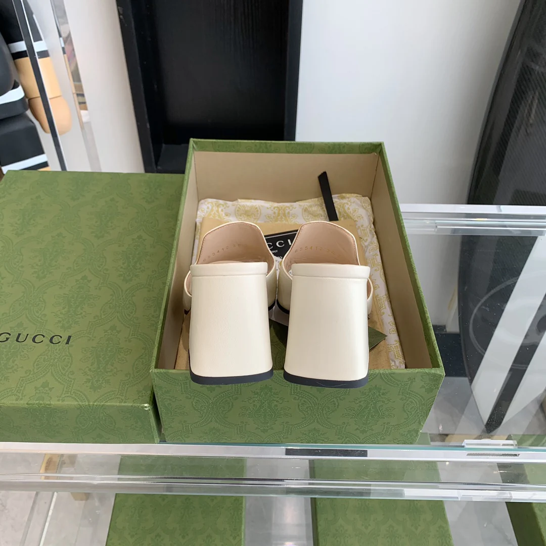 Босоножки Gucci с квадратным носком и низким каблуком - 1