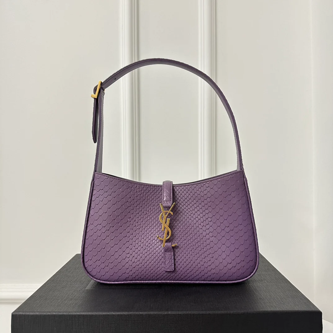 Кожаная сумка через плечо YSL Le 5 A 7 - фиолетовая с принтом под змеиную кожу