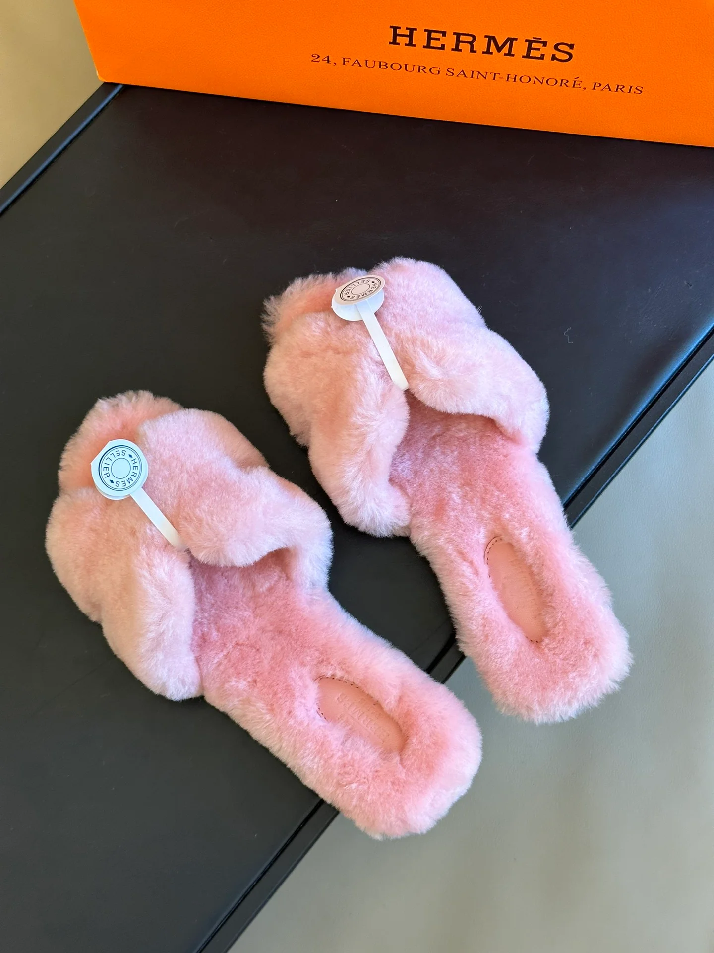 Шерстяные тапочки Hermes 2024 - розовые