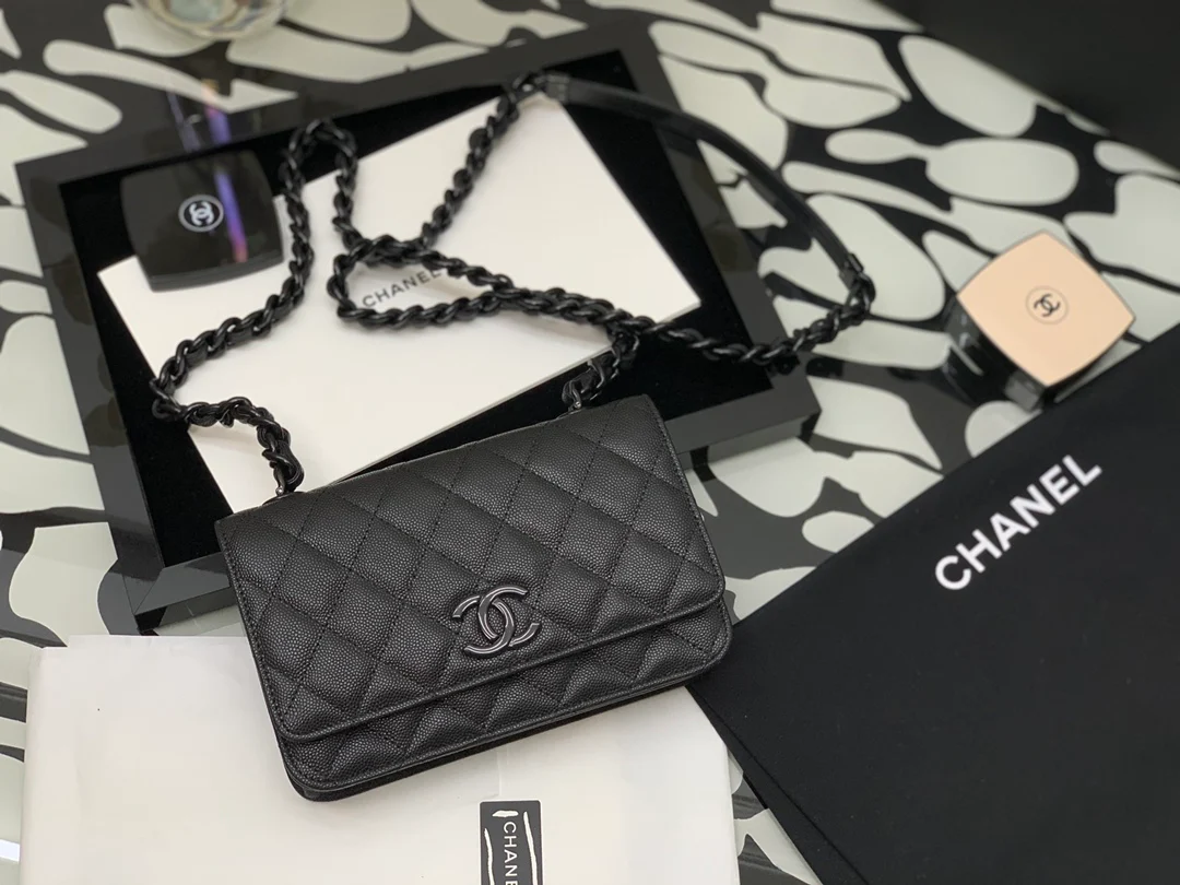 Chanel-Panda woc