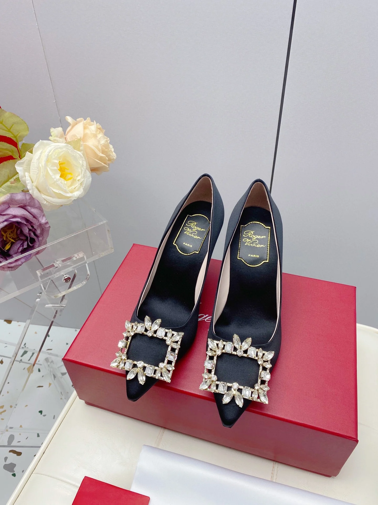 Обувь RV Shoes - Новинка ранней весны 2023 года - Туфли на высоком каблуке с пряжкой в ??виде снежинки - Черные