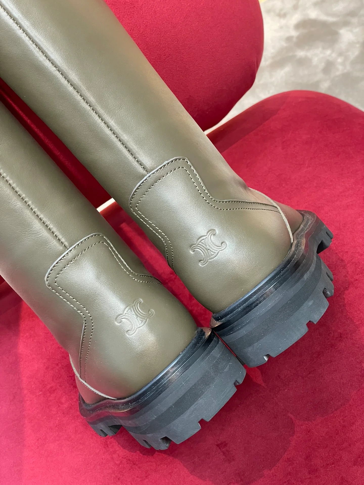 Celine - Новинка сезона осень/зима 2022 - Ботинки на платформе