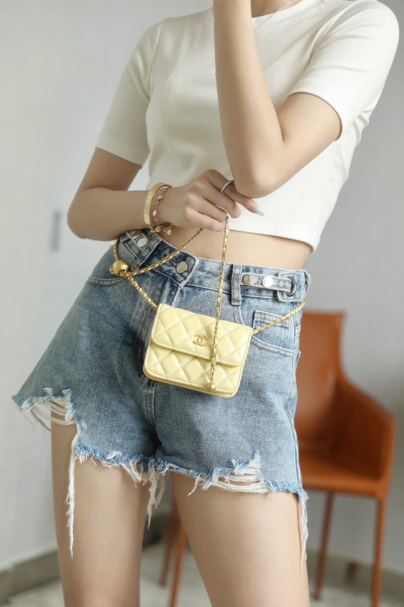 Сумка через плечо Chanel Little Gold Ball Collection - на цепочке - из овечьей кожи - 1 шт.