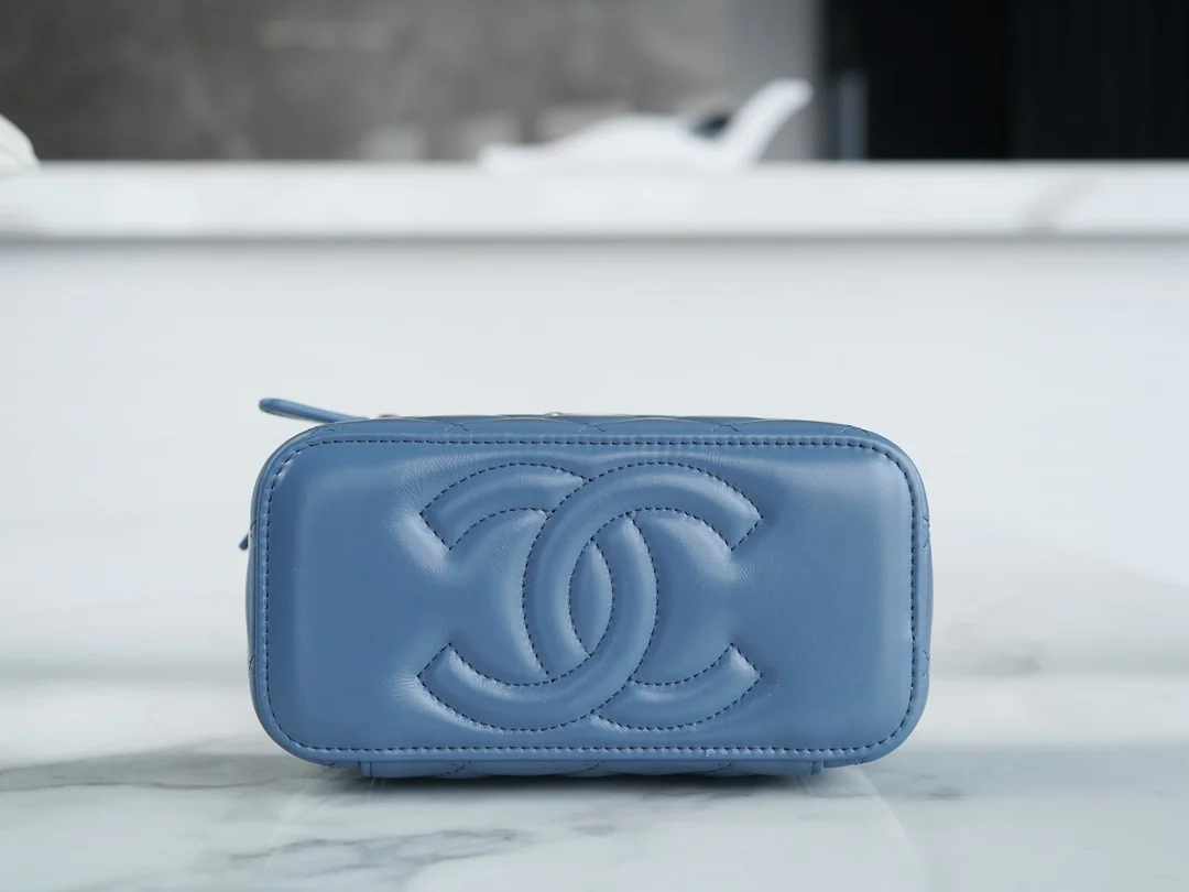 Chanel - Маленькая сумка Double C - Длинная сумка-коробочка с ручками - Пыльно-голубой