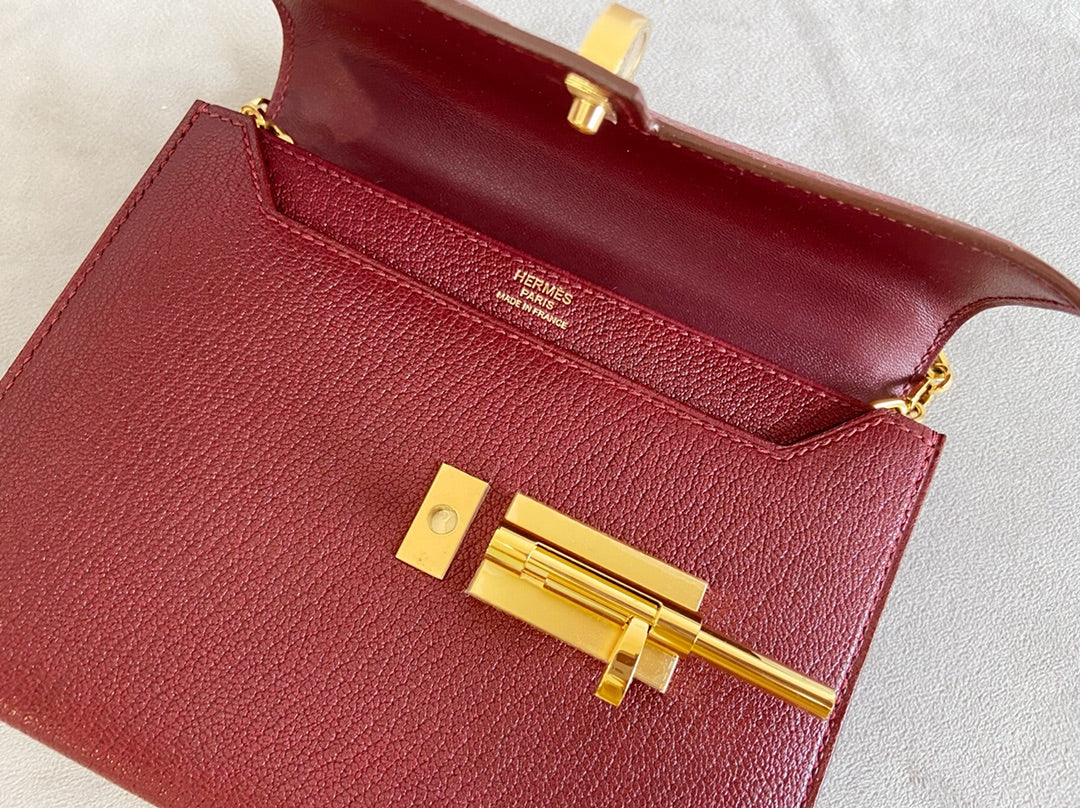 Hermes Verrou Mini Goatskin 55, фурнитура Hermes из красного золота.