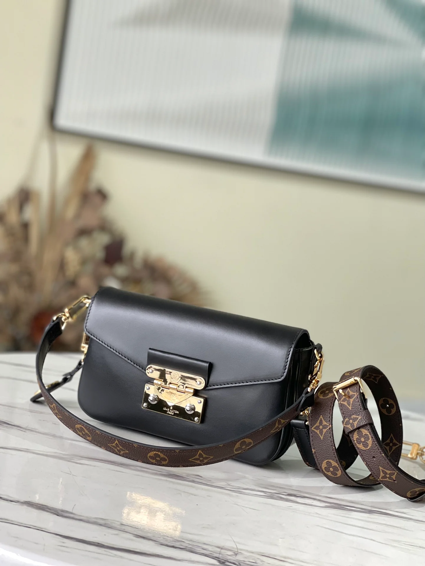 m20393-LV-2022-Показ мод весна/лето-Свинг-Сумка-Черная