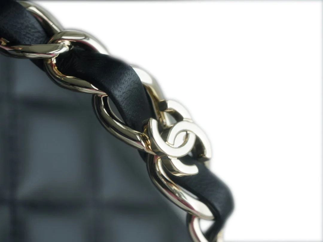 Chanel - Длинная сумка-коробка - Черная