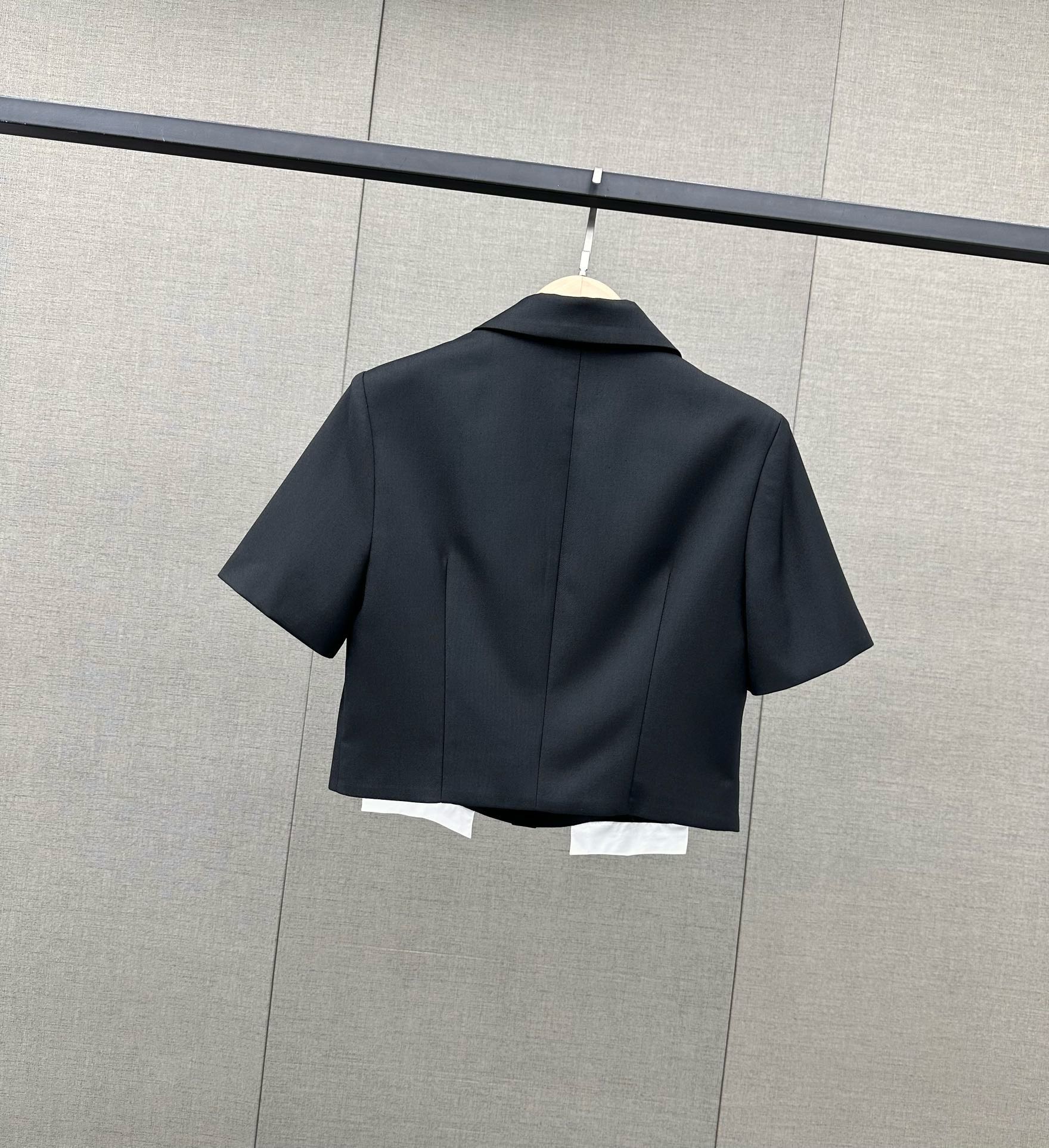 Miu Miu - 2404 - Минималистичный короткий купальник - Черный