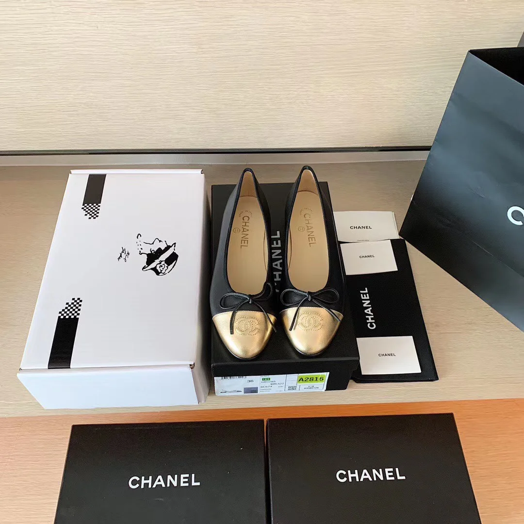 Chanel - Классические балетки - Золотистые