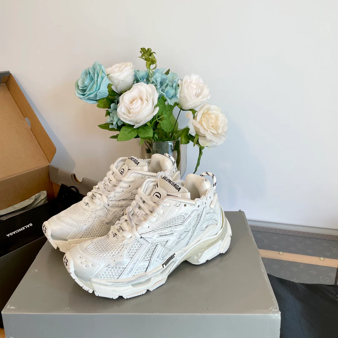 Кроссовки Balenciaga 7th Generation Retro Dad Sneakers - белые