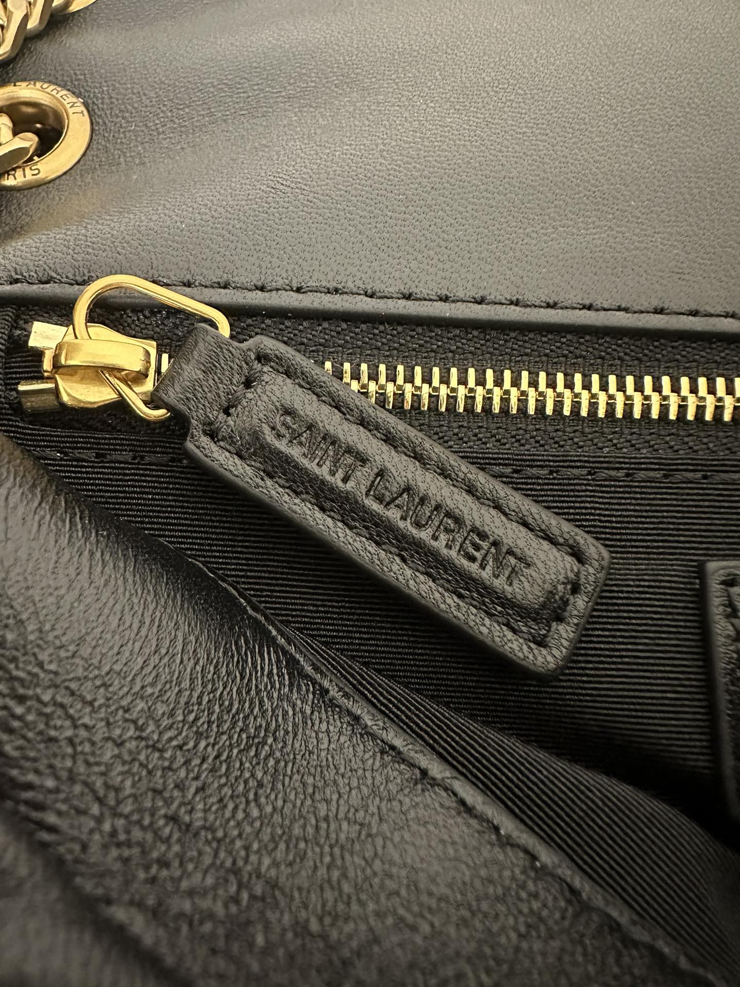 Сумка YSL Calypso из овечьей кожи с цепочкой - черная