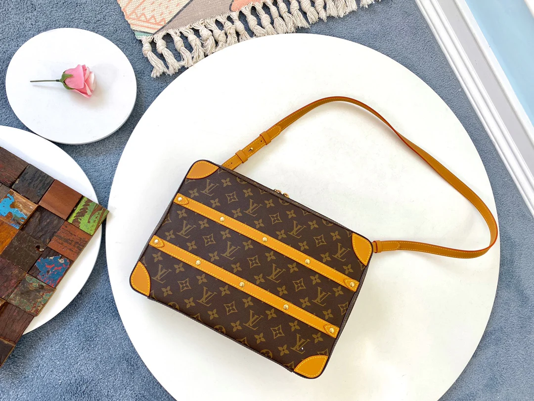 m44754-LV-мягкая-сумка-мессенджер-большой