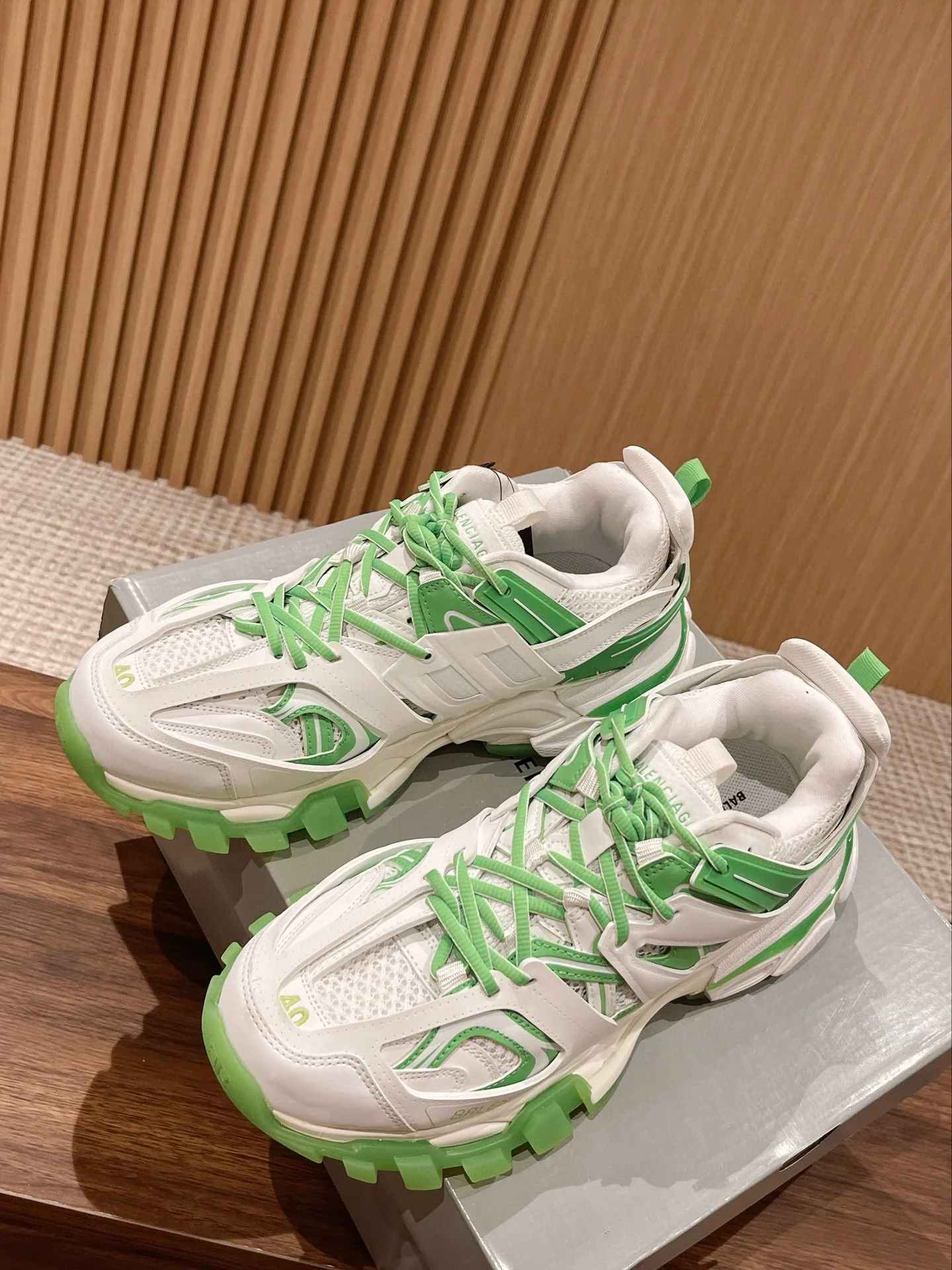 Кроссовки Balenciaga Track 3-0 (3-го поколения) Chunk - унисекс - бело-зеленые