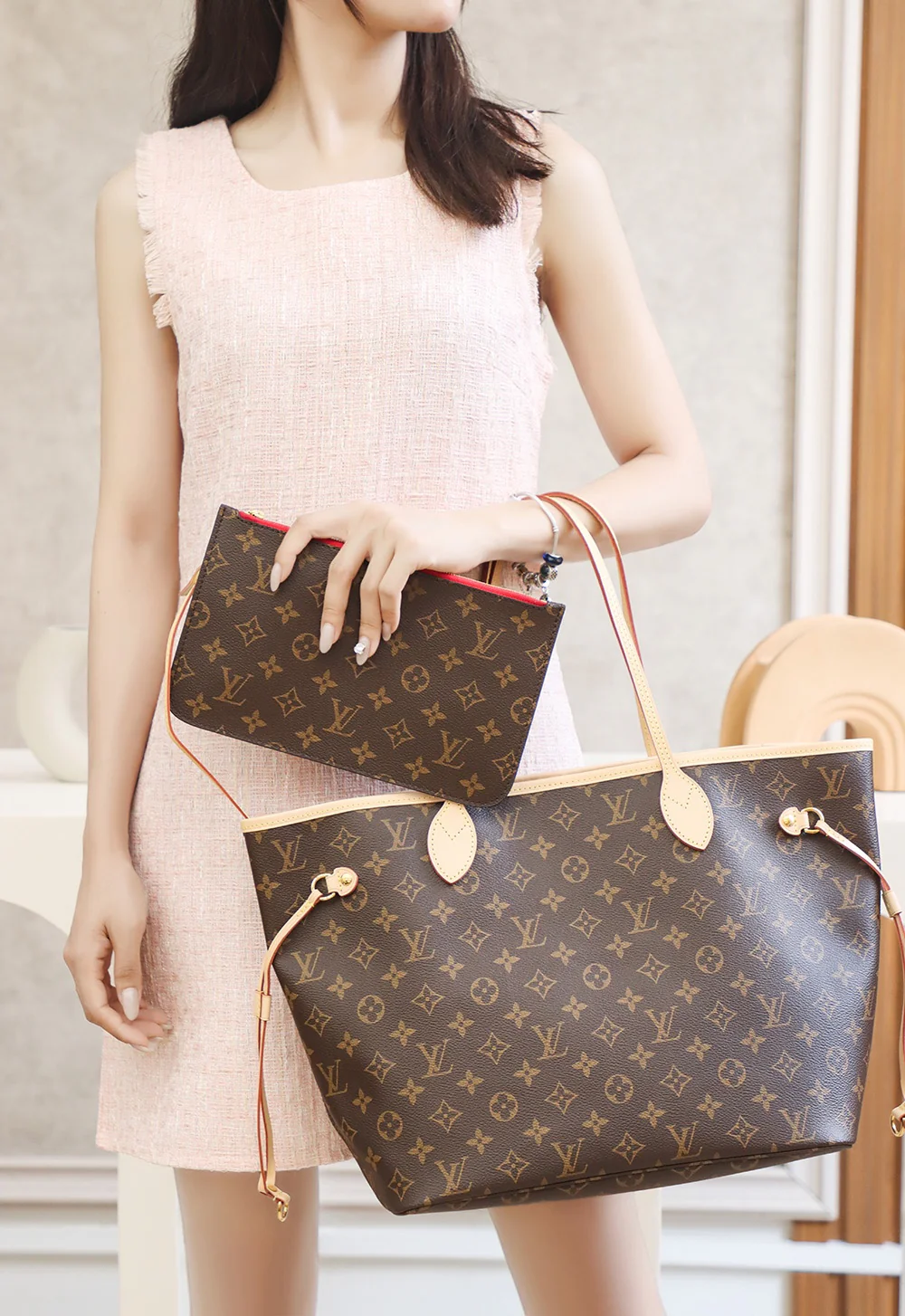 m40995-LV-Классическая сумка Neverfull с монограммой Classic Monogram