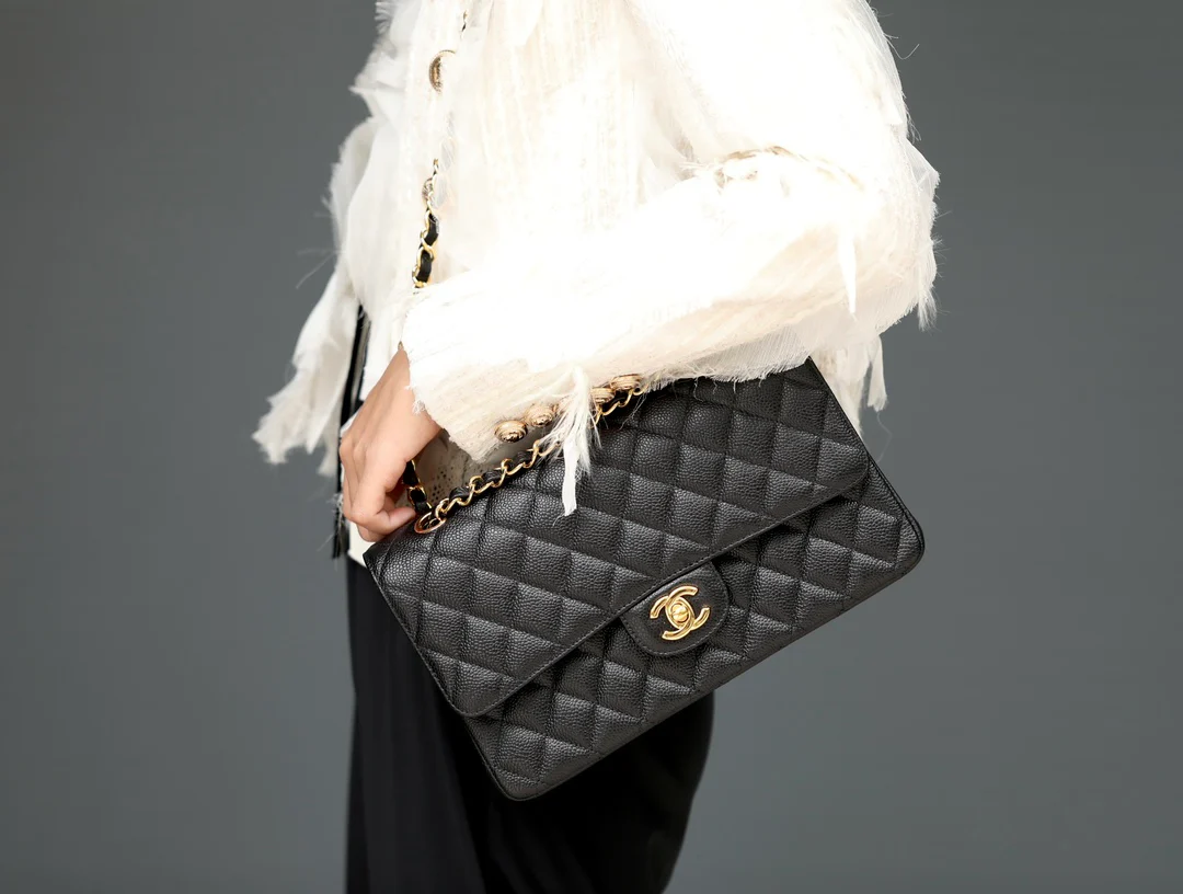 Chanel - Узор ?Личи? - Сумка CF - Черная с золотой фурнитурой