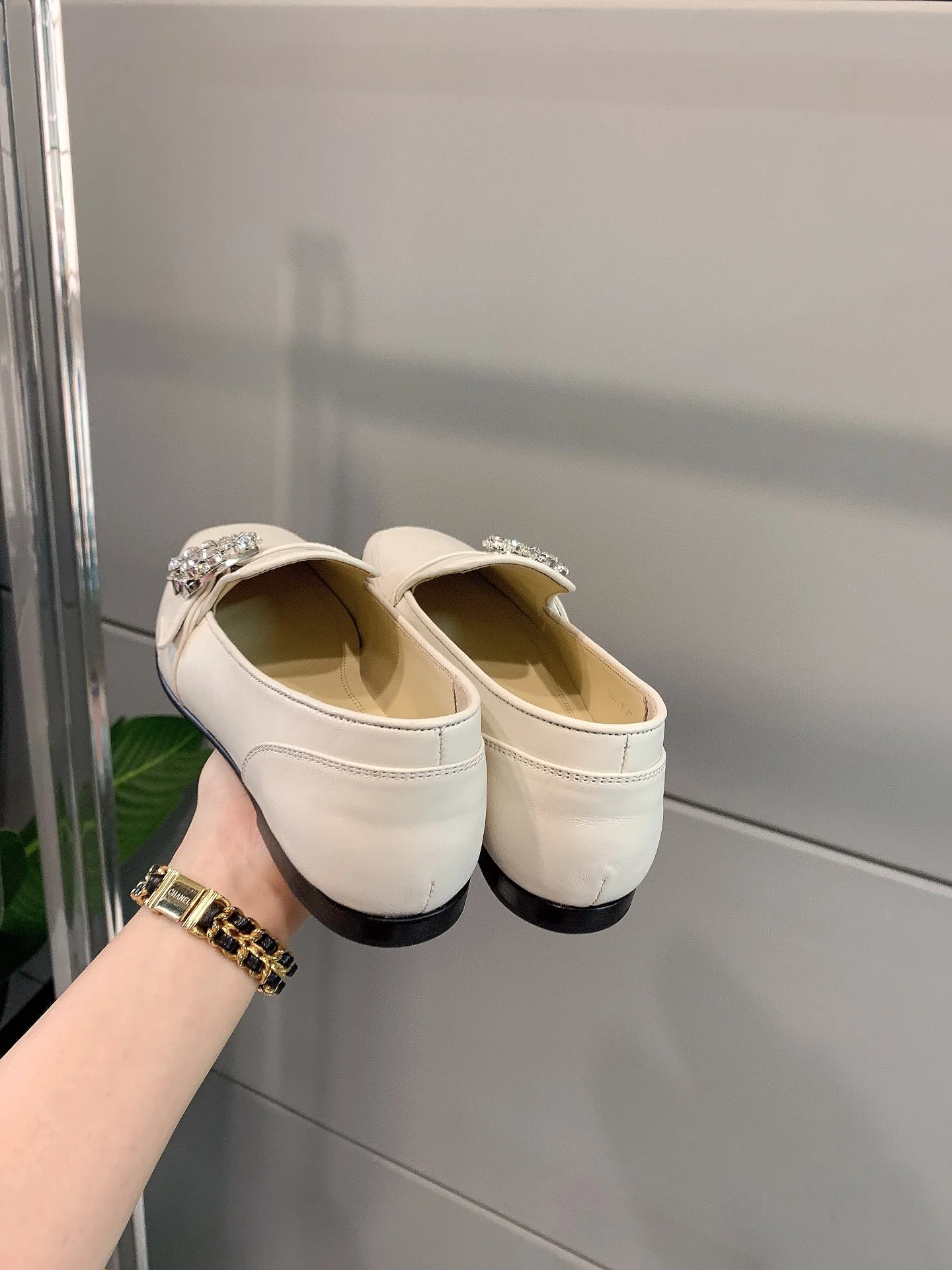 Лоферы Jimmy с пряжкой и стразами - 1 шт.