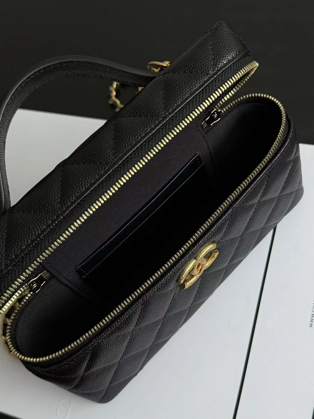 Клатч Chanel 25p-LP Box - черный