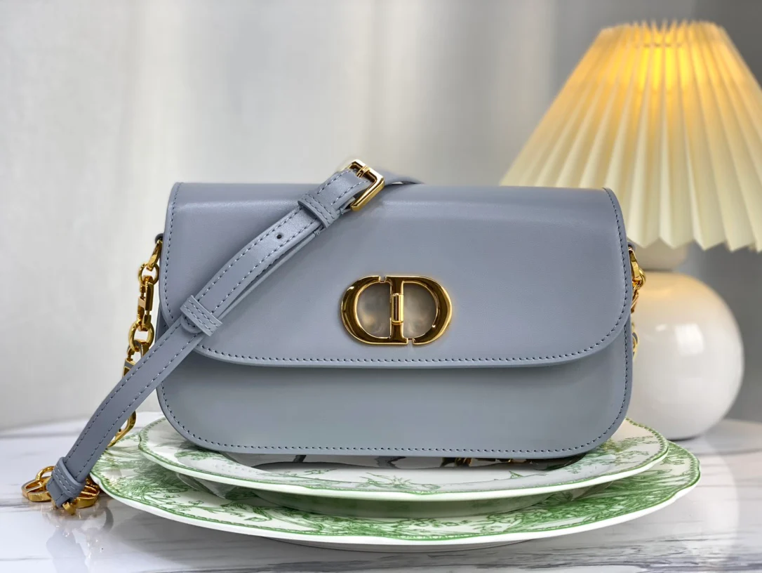Dior 30 Montaigne Avenue Grey