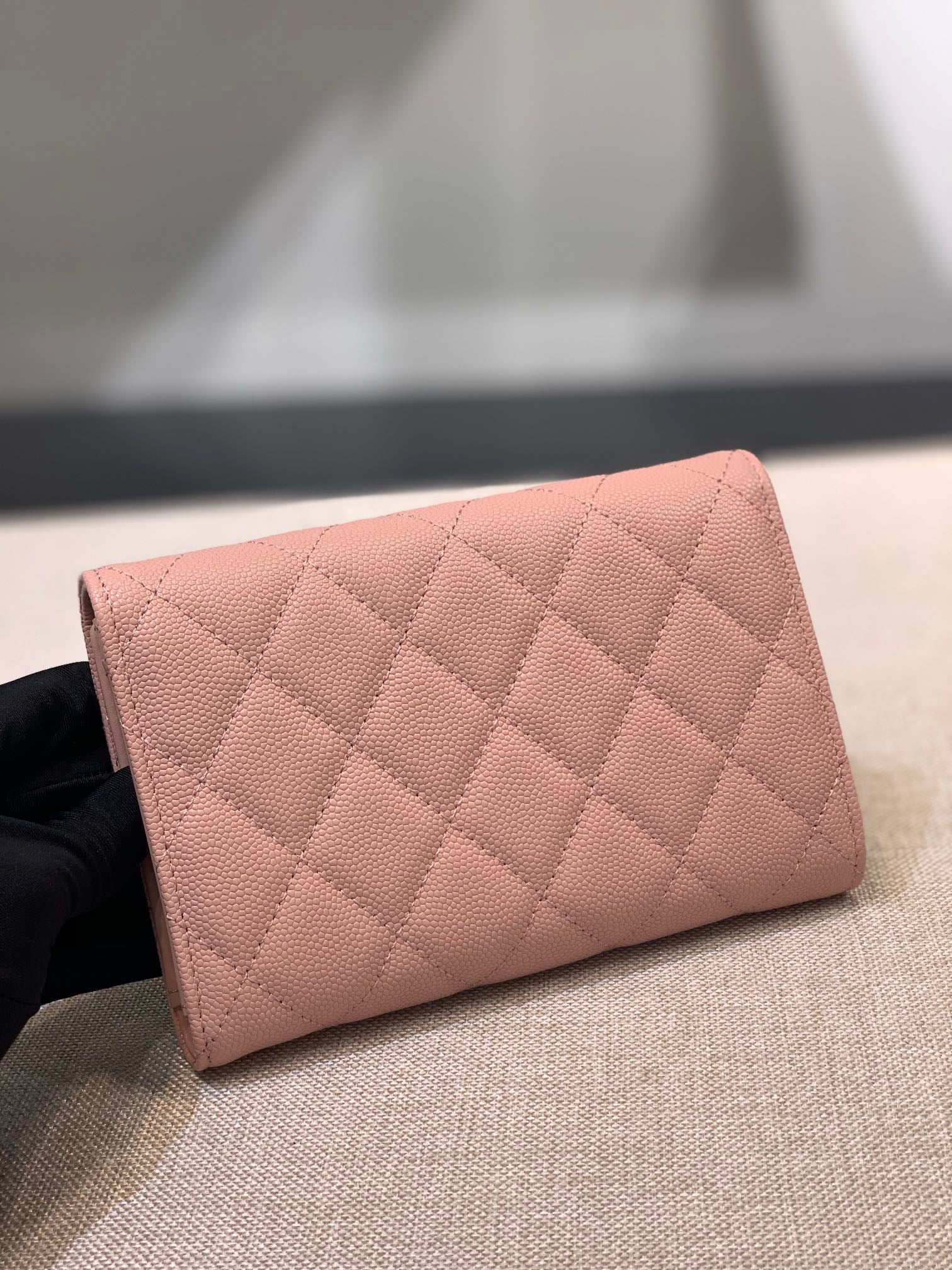 Chanel-经典CF 三折中夹 粉色