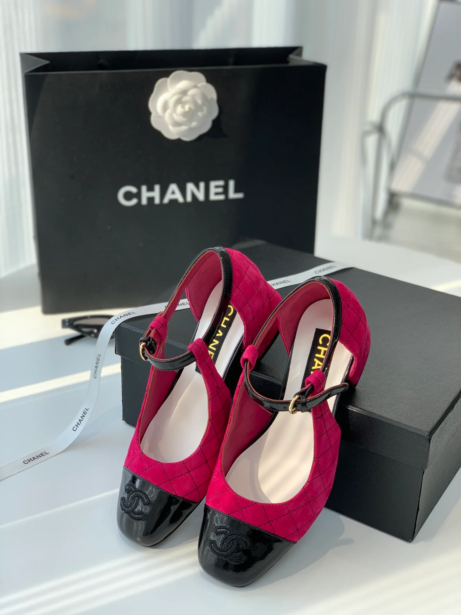 Стеганые туфли-мэри-джейн Chanel 22b - верх из вельвета - размеры 35-40